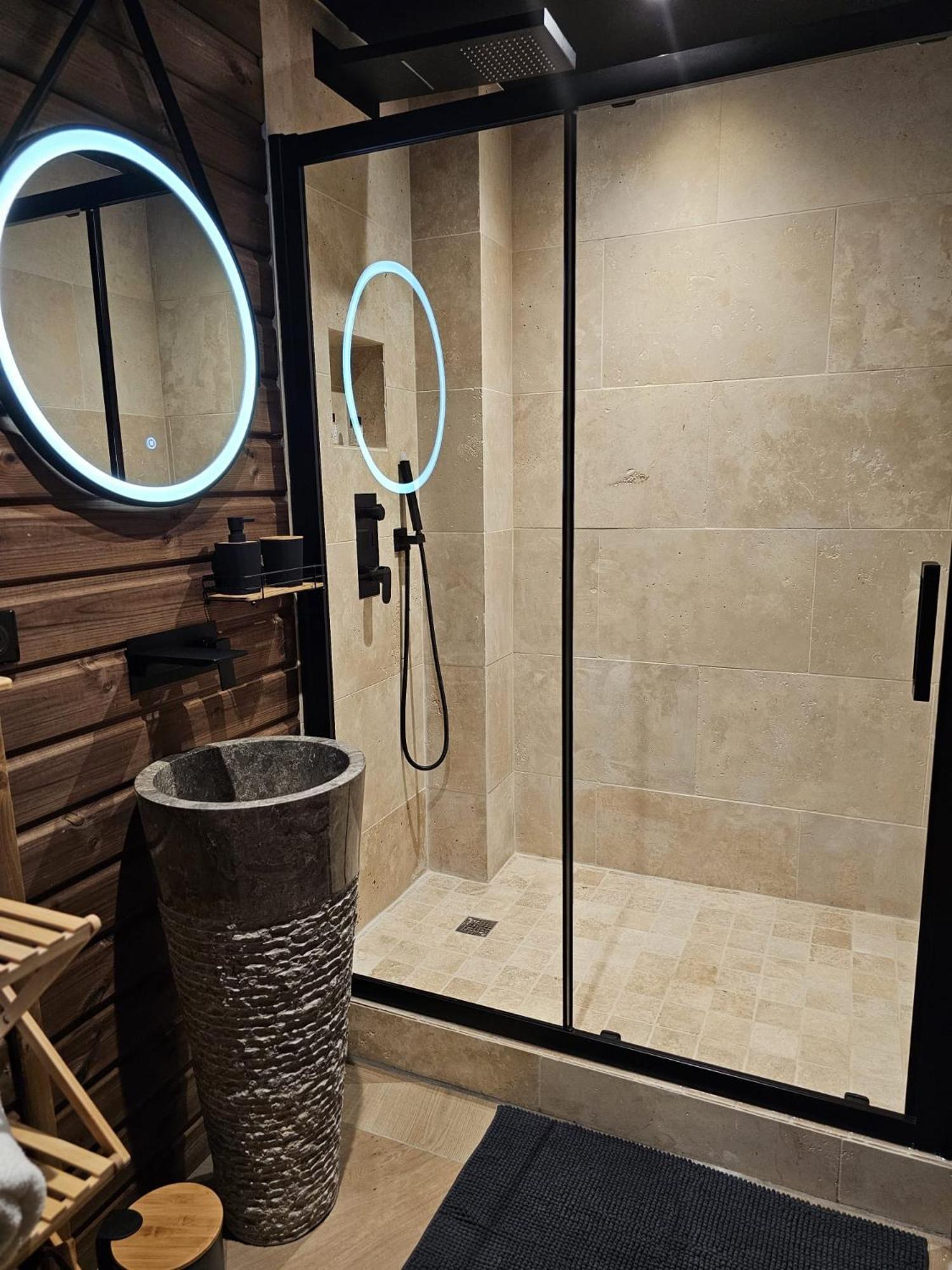 Le Chalet Loft Spa Calais Exterior foto